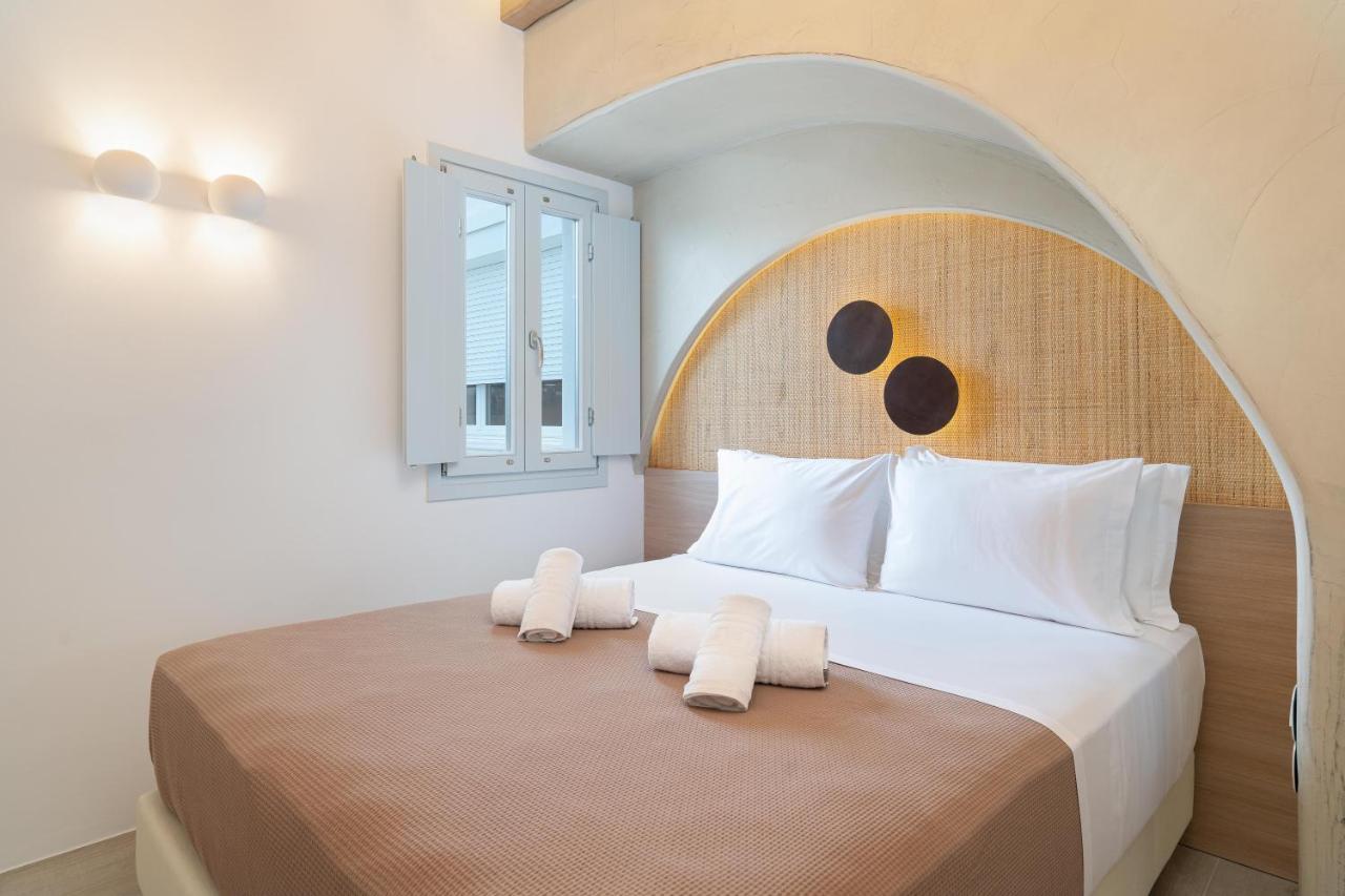 Airth Santorini Suites Firostefani Exterior foto